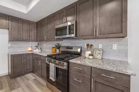 Kitchen - 130 Blantons Lp, Grandview, WA 98930 photo 4 of 4