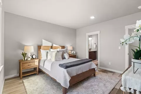 Bedroom - 130 Blantons Lp, Grandview, WA 98930 photo 2 of 3