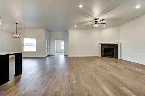 Living - 7201 E Oakland St, Broken Arrow, OK 74014 photo 1 of 2