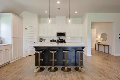 Kitchen - 7201 E Oakland St, Broken Arrow, OK 74014 photo 2 of 6
