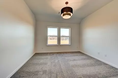 Bedroom - 7201 E Oakland St, Broken Arrow, OK 74014 photo 2 of 9