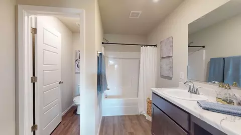 Bath - 11 Deerfield Dr, Ward, AR 72176 photo 1 of 2