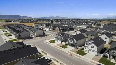 View/Area - 718 N 1600 E, Salem, UT 84653 photo 10 of 19