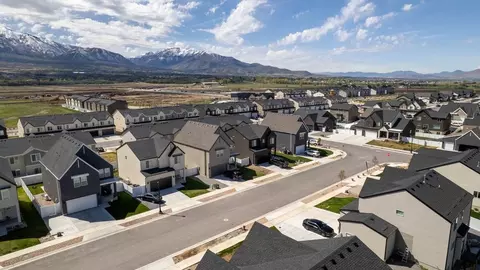 View/Area - 718 N 1600 E, Salem, UT 84653 photo 6 of 16