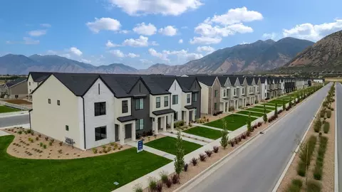View/Area - 718 N 1600 E, Salem, UT 84653 photo 1 of 16