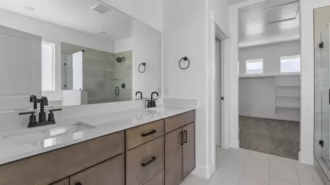 Bath - 718 N 1600 E, Salem, UT 84653 photo 6 of 11