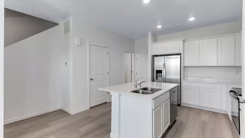 Kitchen - 2254 Crosswind St, Fort Lupton, CO 80621 photo 2 of 5