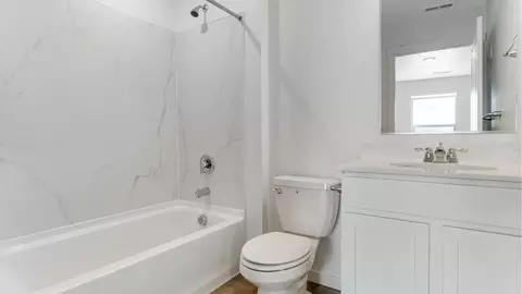 Bath - 2254 Crosswind St, Fort Lupton, CO 80621 photo 3 of 3