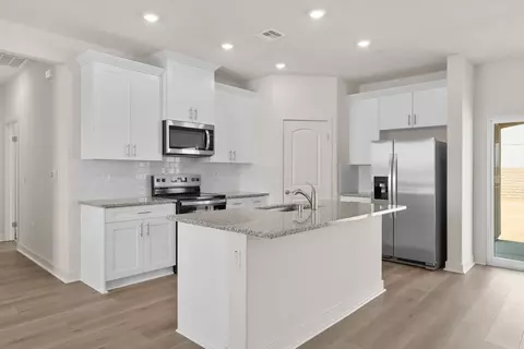 Kitchen - 14835 White Sage Rd, Apple Valley, CA 92307 photo 1 of 1