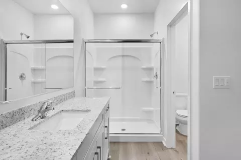 Bath - 14835 White Sage Rd, Apple Valley, CA 92307 photo 2 of 3