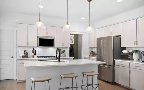 Kitchen - 103 Fetlock Dr, Winchester, VA 22656 photo 3 of 4