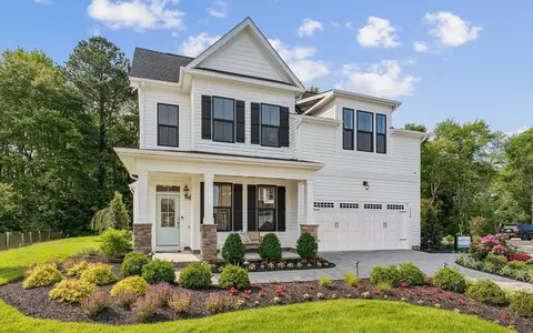 Exterior - 103 Fetlock Dr, Winchester, VA 22656 photo 4 of 5