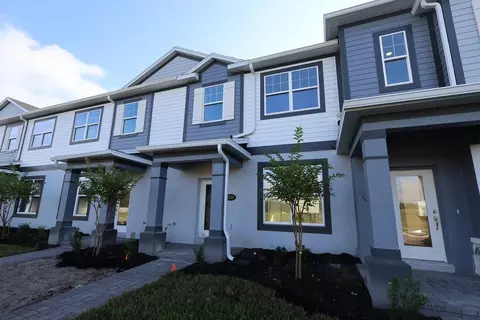 Exterior - 1353 Hyde St, Saint Cloud, FL 34771 photo 6 of 13