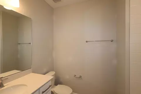 Bath - 1353 Hyde St, Saint Cloud, FL 34771 photo 1 of 6