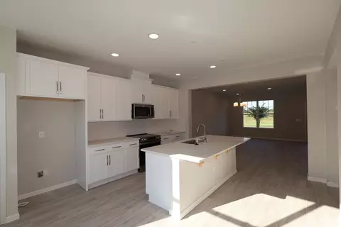 Kitchen - 1353 Hyde St, Saint Cloud, FL 34771 photo 1 of 8