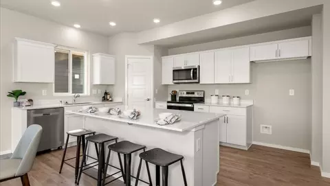 Kitchen - 3965 S Blake Ln, Spokane, WA 99206 photo 1 of 2