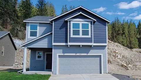 Exterior - 3965 S Blake Ln, Spokane, WA 99206 photo 2 of 3
