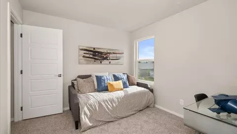Bedroom - 3965 S Blake Ln, Spokane, WA 99206 photo 5 of 5