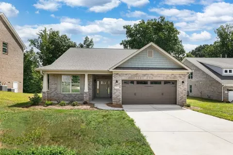 1123 Nantucket Dr, Mebane, NC 27302