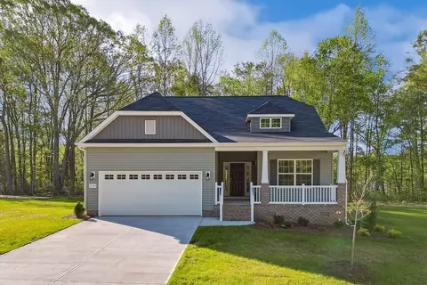 1123 Nantucket Dr, Mebane, NC 27302