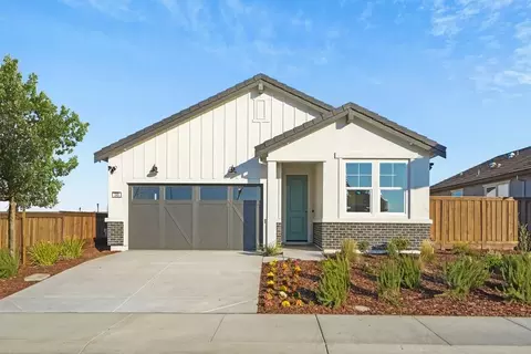 400 Farmhouse Ln, Dixon, CA 95620