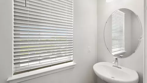 Bath - 7537 Silver Thread Way, Brandywine, MD 20613 photo 1 of 13