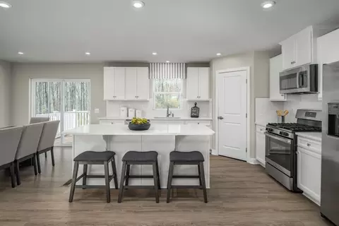 Kitchen - 125 Stonecrest Trl, Elyria, OH 44035 photo 1 of 5