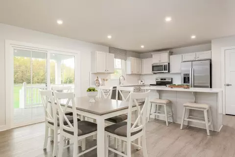 Dining - 125 Stonecrest Trl, Elyria, OH 44035 photo 2 of 2