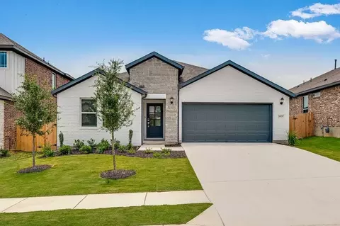 304 Stinchcomb Rd, Hutto, TX 78634