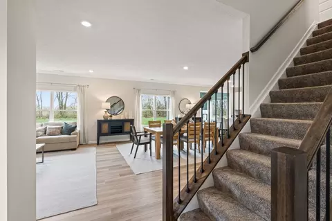 Entry Way - 206 Scorsese St, Springfield, OH 45505 photo 3 of 10