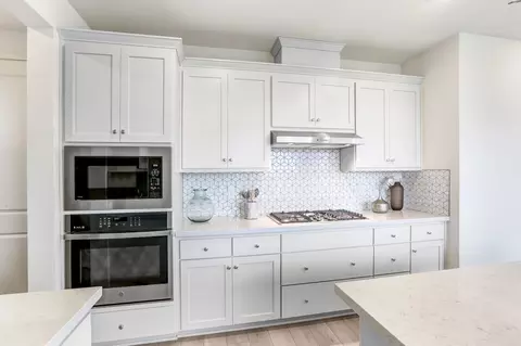 Kitchen - 8017 Bordoni Dr, Vallejo, CA 94591 photo 3 of 12