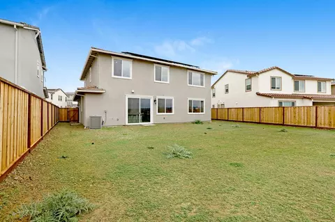 Exterior - 8017 Bordoni Dr, Vallejo, CA 94591 photo 6 of 24
