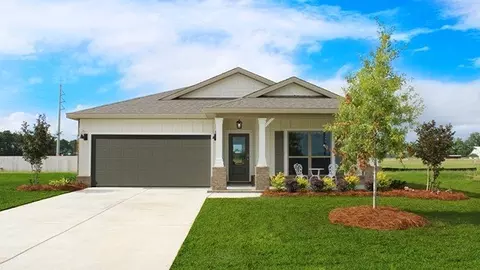 Exterior - 28025 Hallow Trl, Elberta, AL 36530 photo 6 of 9