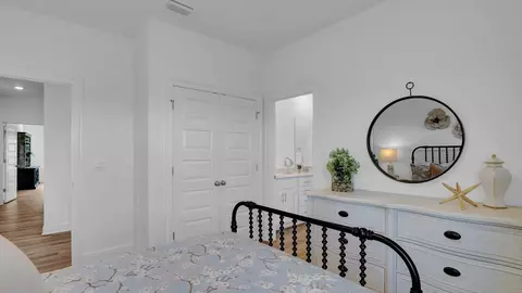 Bedroom - 28025 Hallow Trl, Elberta, AL 36530 photo 6 of 23