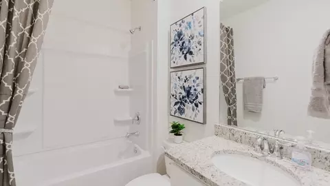 Bath - 28025 Hallow Trl, Elberta, AL 36530 photo 11 of 15