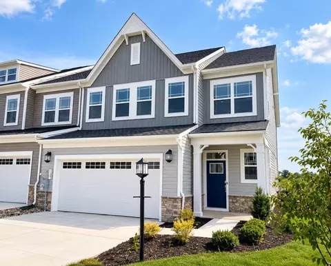 33 Woolgrass Ln, Gettysburg, PA 17325