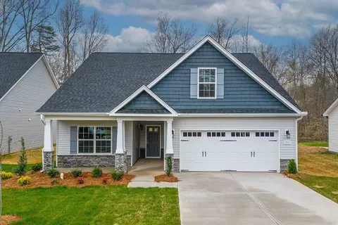 2519 Starling Ln, New Bern, NC 28562