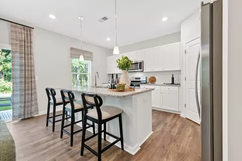 240 Shiloh Woods Cir, Smithfield, NC 27577
