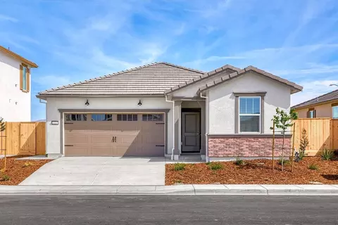 Exterior - 632 Darlington Way, Patterson, CA 95363 photo 9 of 10