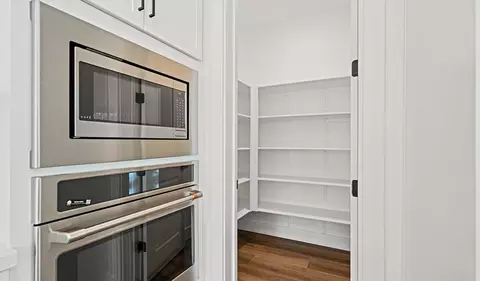 Kitchen - 770 E Lorca St, Mountain House, CA 95391 photo 4 of 7