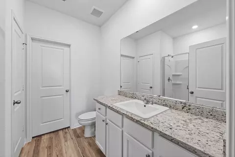 Bath - 18721 Quiet Range Dr, Elgin, TX 78621 photo 1 of 2