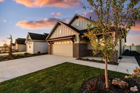 Exterior - 3390 E Cedarhurst Dr, Meridian, ID 83642 photo 5 of 6