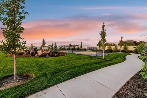 View/Area - 3390 E Cedarhurst Dr, Meridian, ID 83642 photo 6 of 7