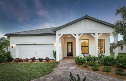 6400 Talon Preserve Dr, Nokomis, FL 34275