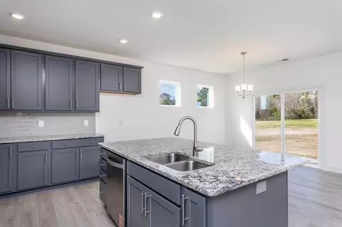 Kitchen - 18 Cedar Run Ct, Benson, NC 27504 photo 5 of 11