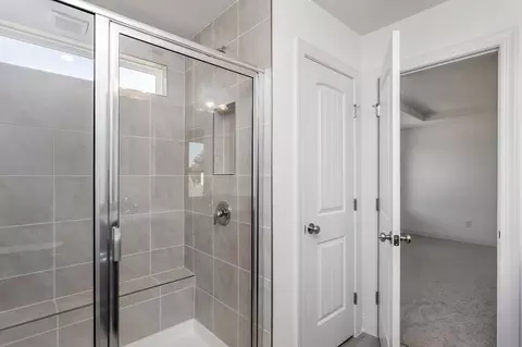 Bath - 18 Cedar Run Ct, Benson, NC 27504 photo 3 of 9