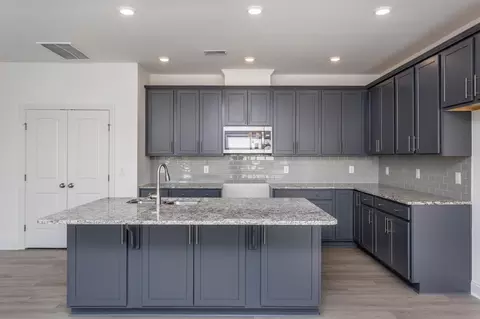 Kitchen - 18 Cedar Run Ct, Benson, NC 27504 photo 1 of 11