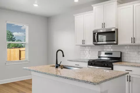Kitchen - 3009 Evyn Blvd, Yukon, OK 73099 photo 1 of 1