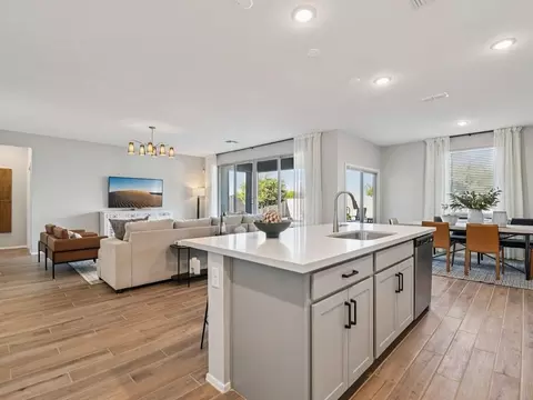 Kitchen - 9812 56th Ln, Laveen, AZ 85339 photo 2 of 3