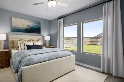Bedroom - 3626 Compass Pointe Ct, Angleton, TX 77515 photo 6 of 10